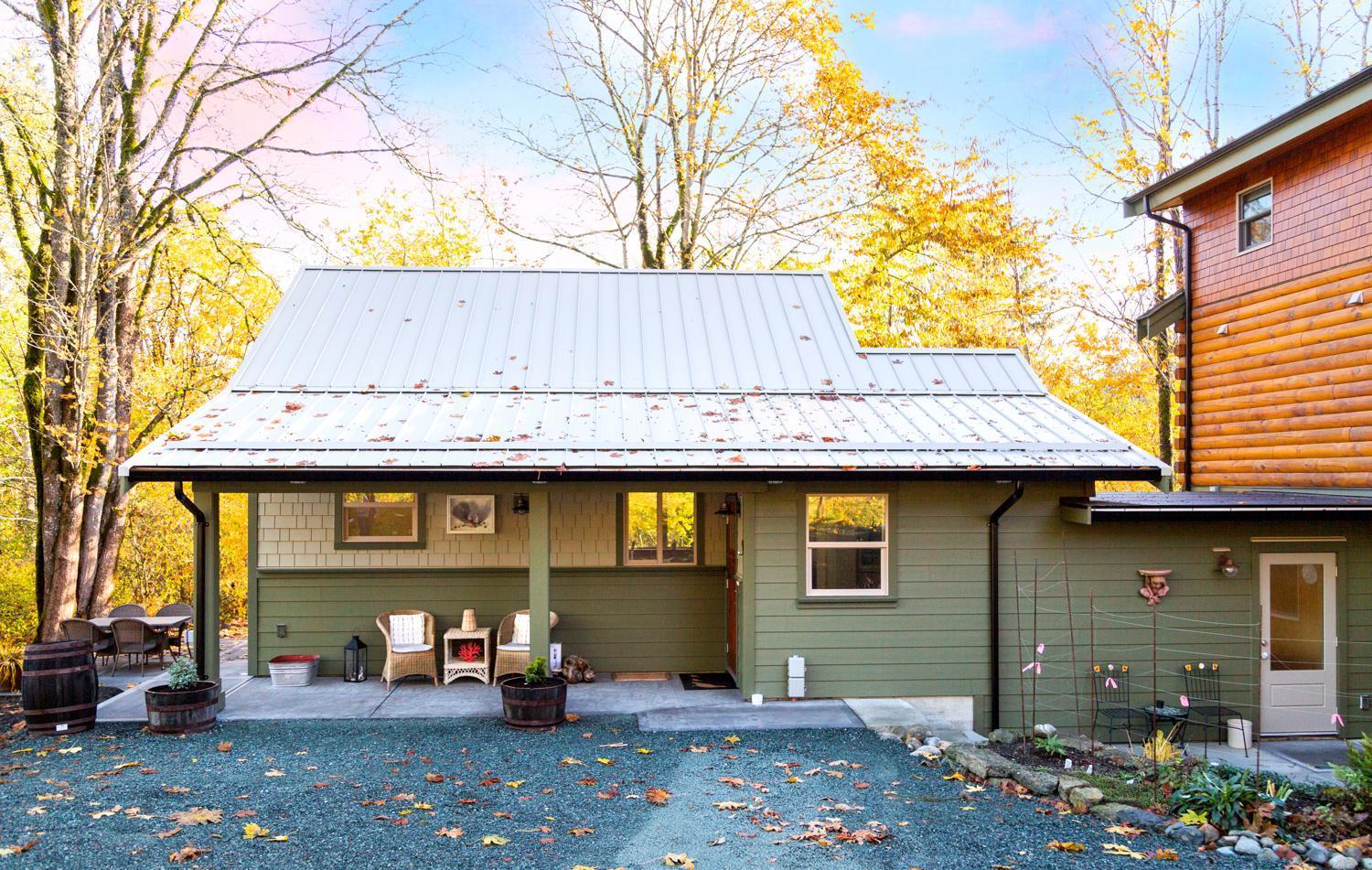 Cowichan Valley Guest Cottage เลดีสมิธ ภายนอก รูปภาพ