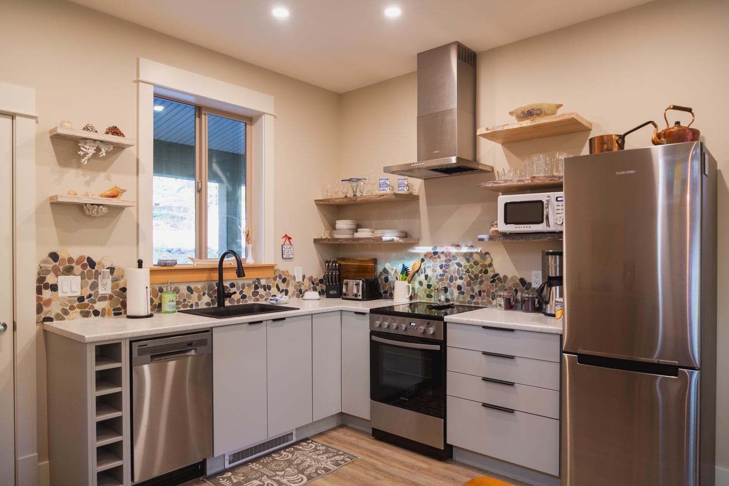 Cowichan Valley Guest Cottage เลดีสมิธ ภายนอก รูปภาพ