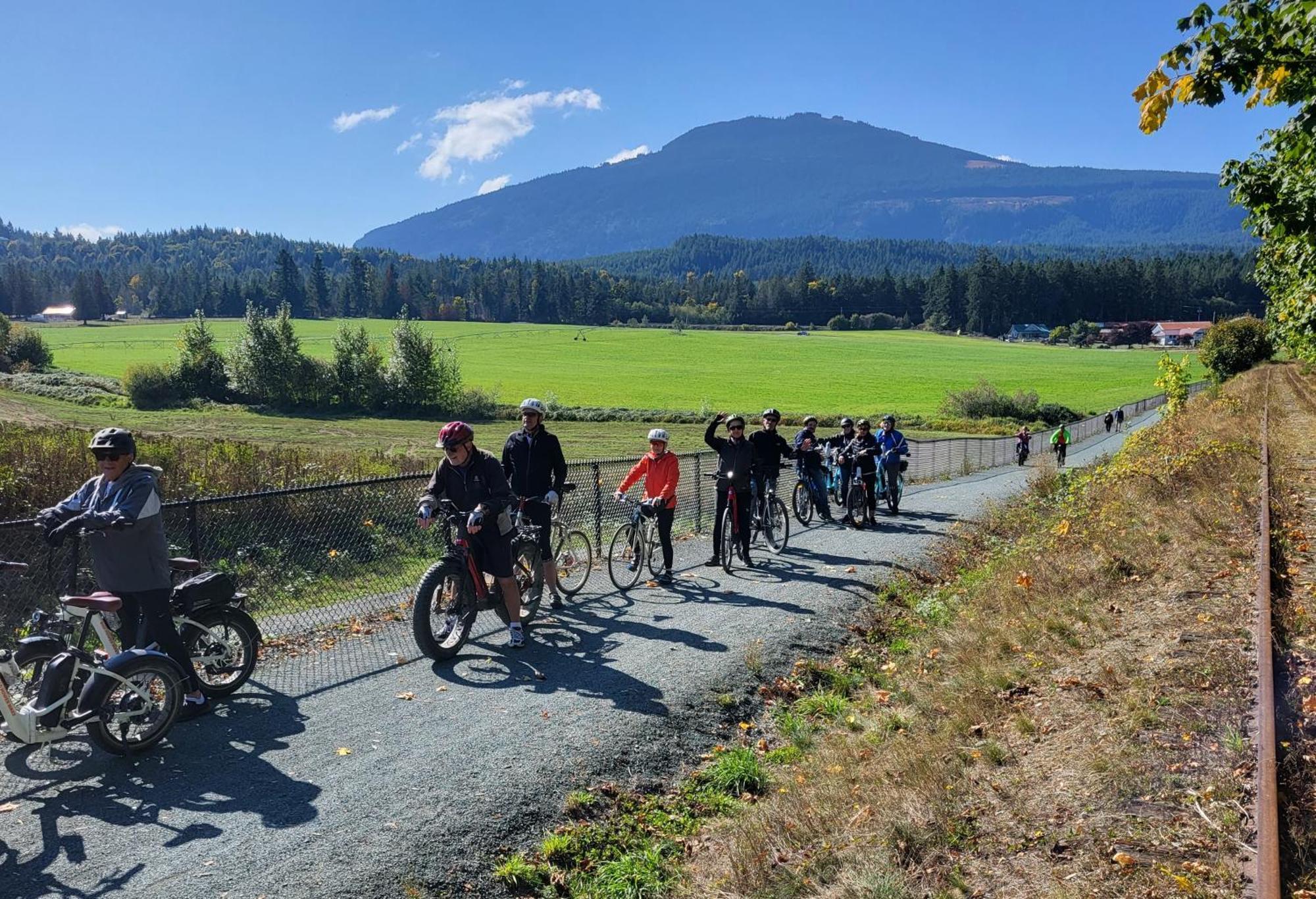 Cowichan Valley Guest Cottage เลดีสมิธ ภายนอก รูปภาพ
