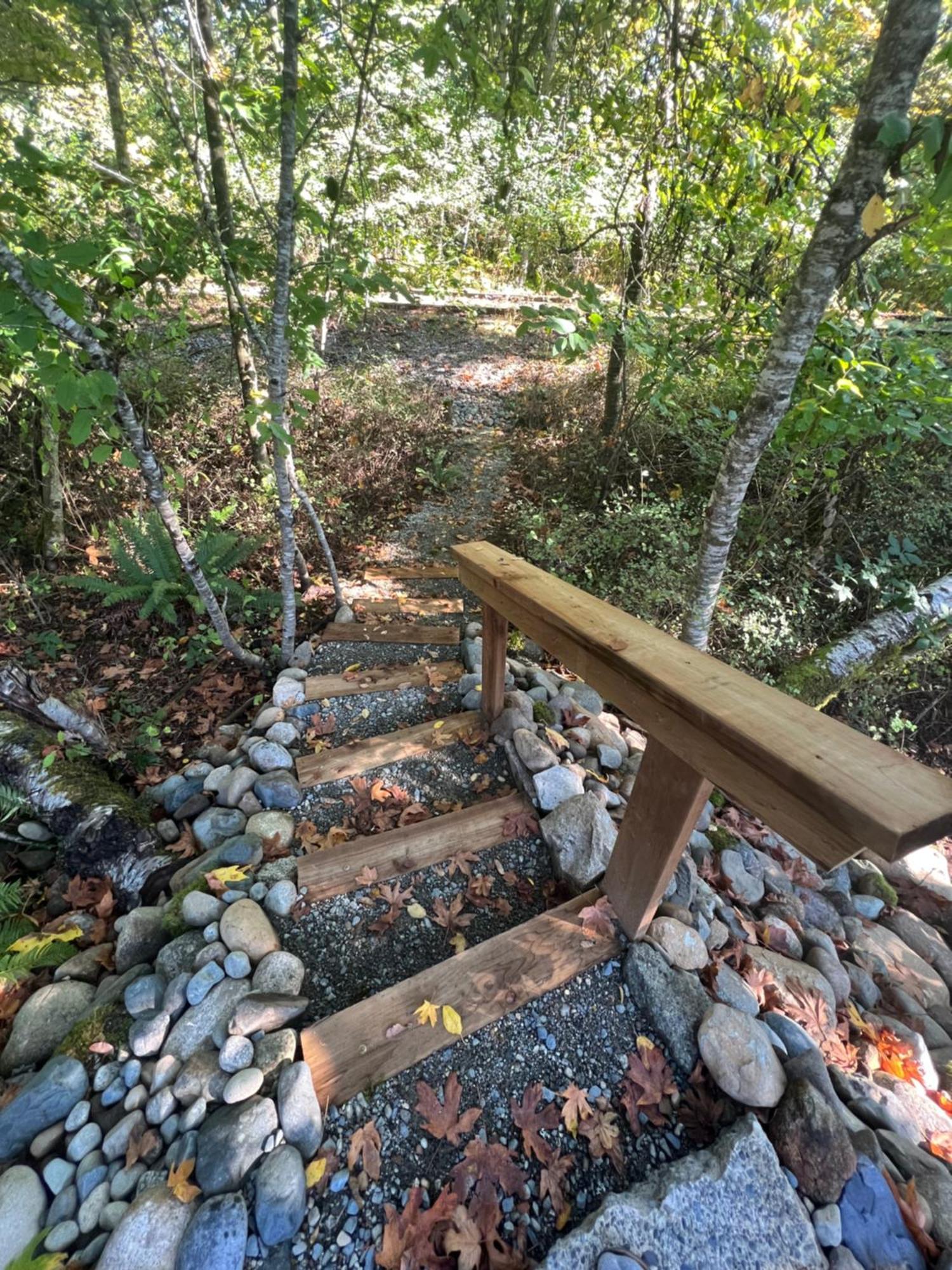 Cowichan Valley Guest Cottage เลดีสมิธ ภายนอก รูปภาพ